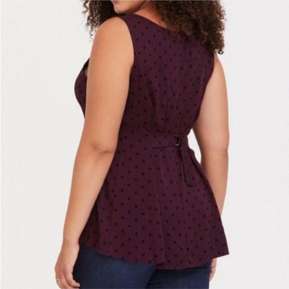 Torrid Fit Flare Stretch Challis Button Front Tank Burgundy Black Polka Dots 2X - Picture 2 of 7